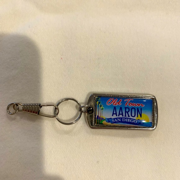 “Aaron” Souvenir San Diego Key Chain - Picture 1 of 3